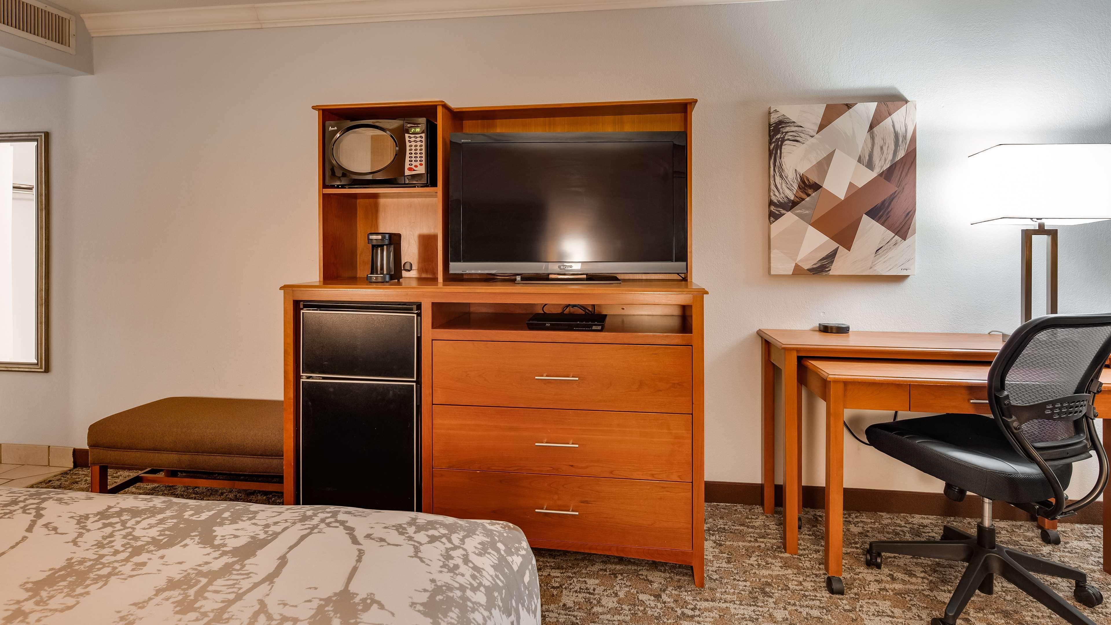 Best Western Angus Inn Great Bend Dış mekan fotoğraf