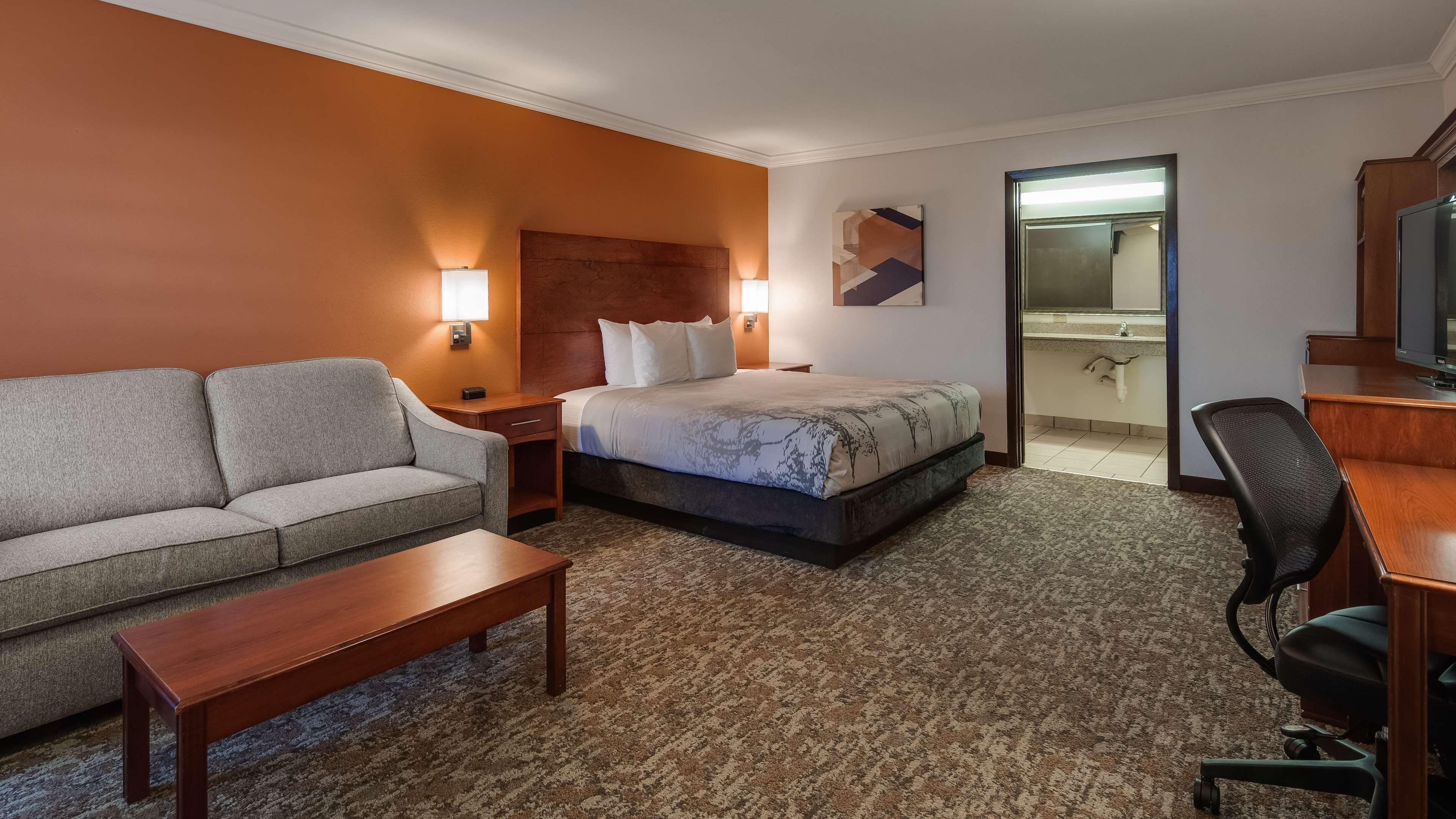 Best Western Angus Inn Great Bend Dış mekan fotoğraf