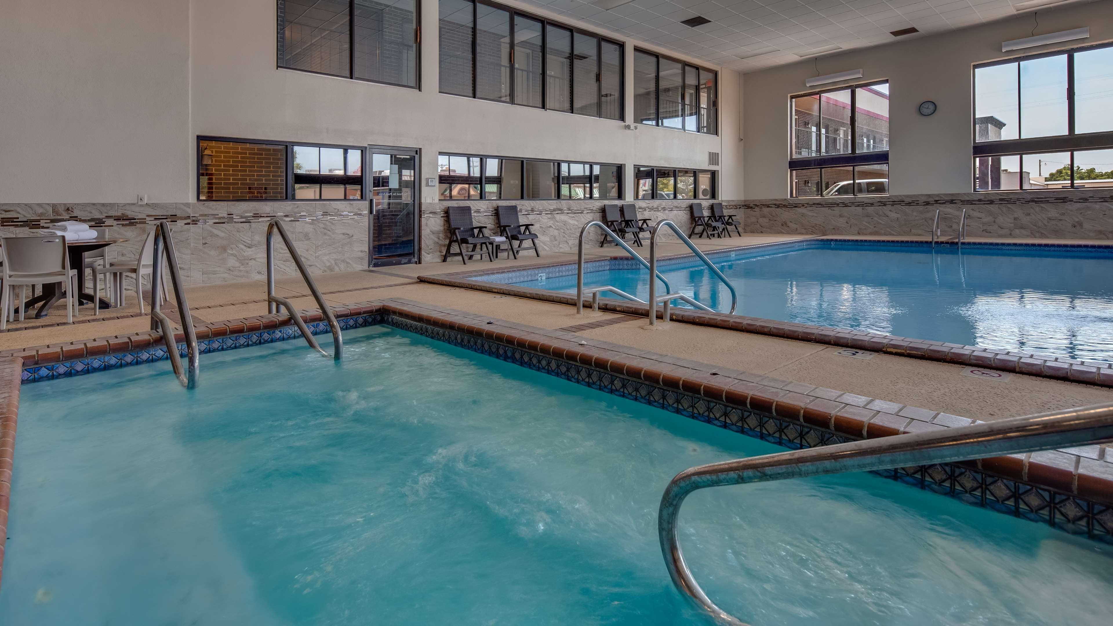 Best Western Angus Inn Great Bend Dış mekan fotoğraf