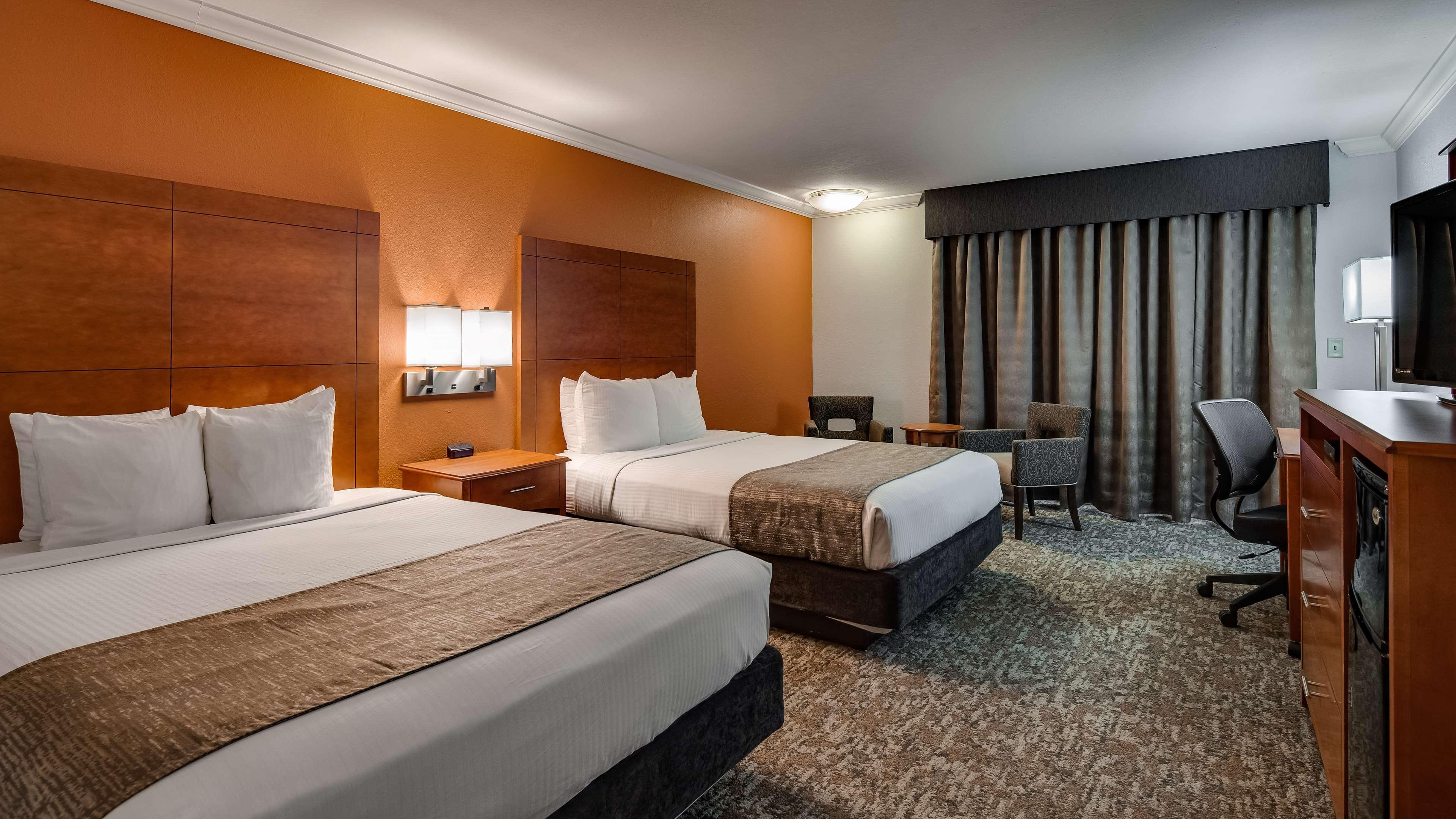 Best Western Angus Inn Great Bend Dış mekan fotoğraf