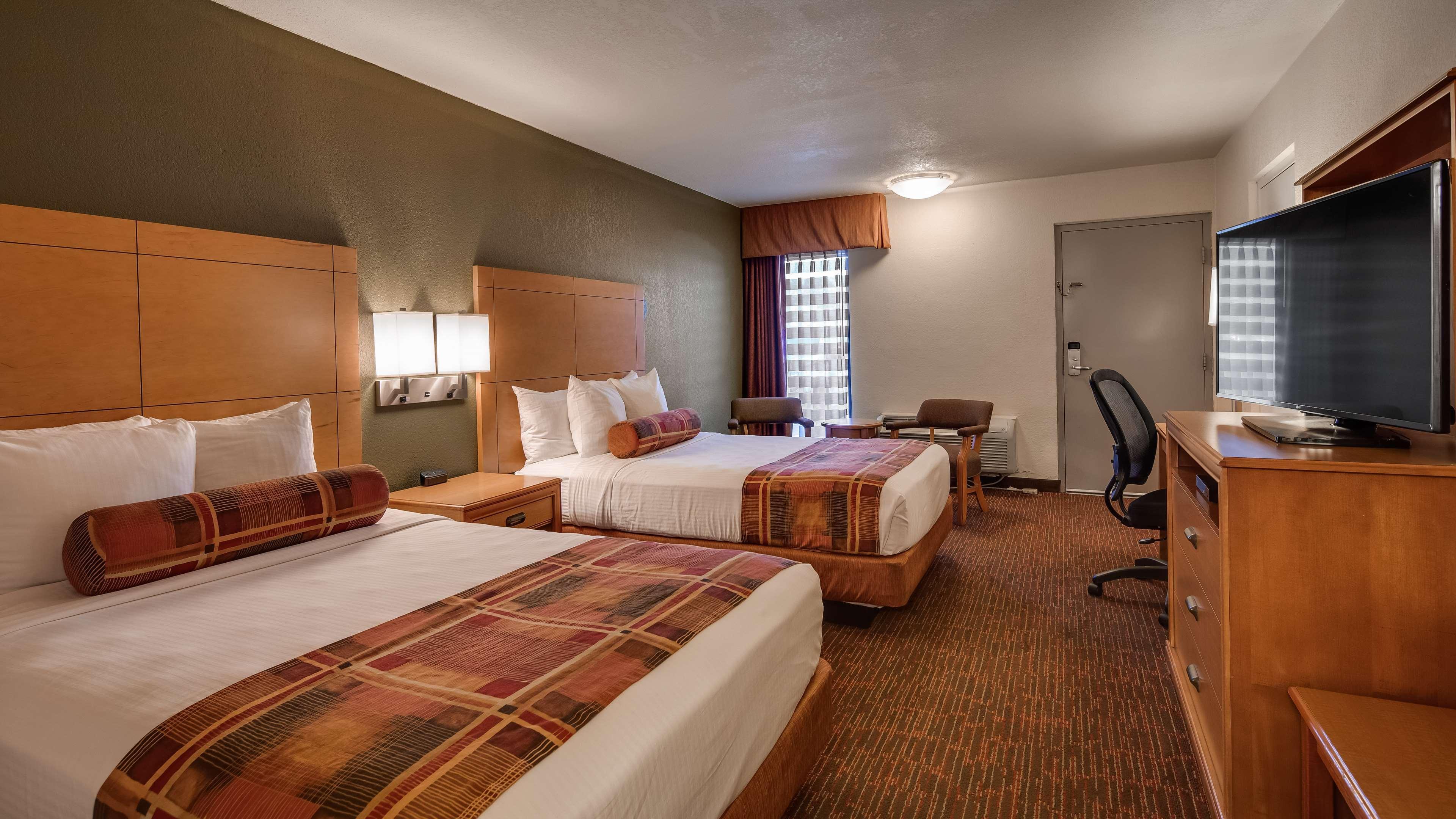 Best Western Angus Inn Great Bend Dış mekan fotoğraf