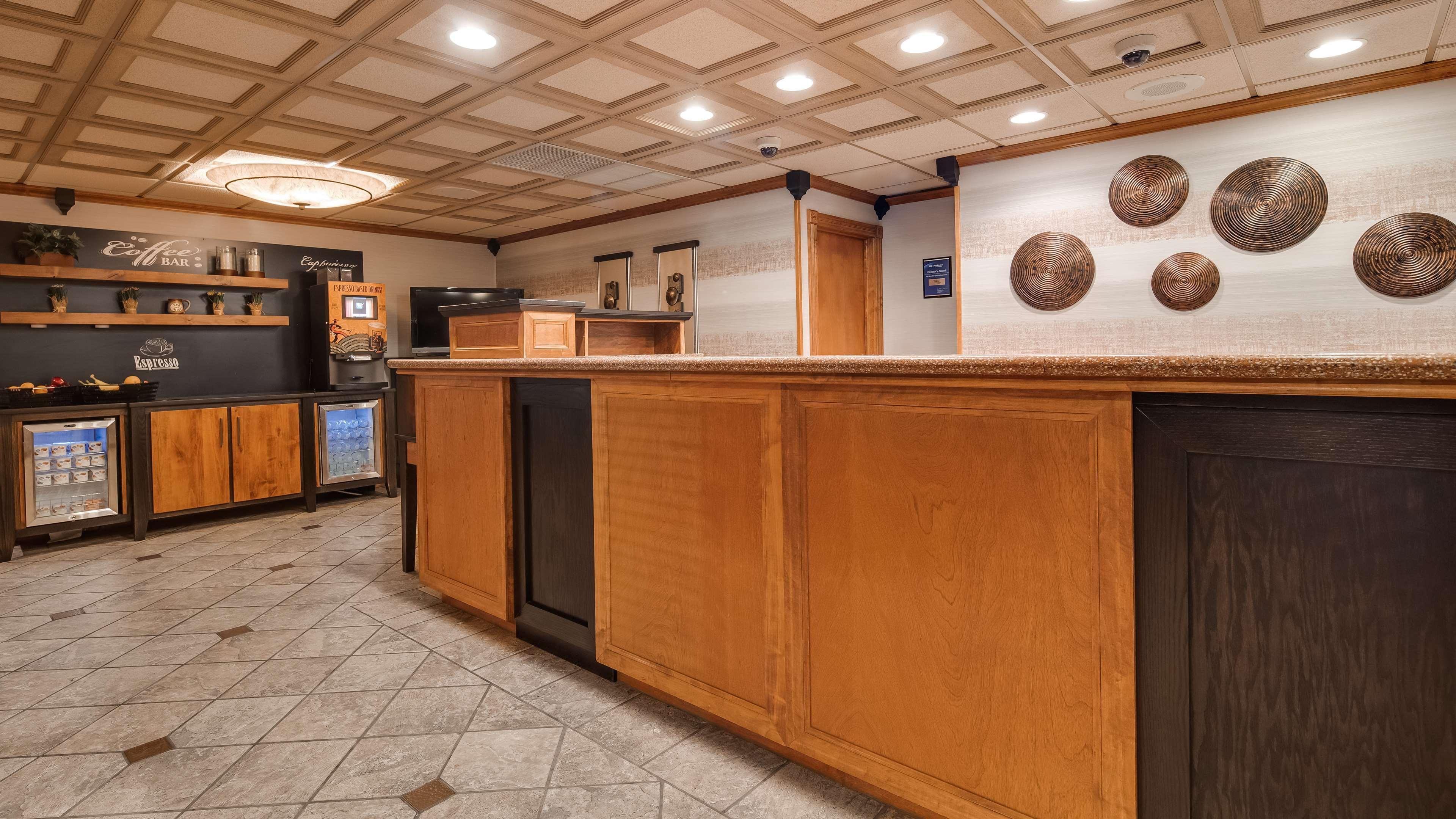 Best Western Angus Inn Great Bend Dış mekan fotoğraf