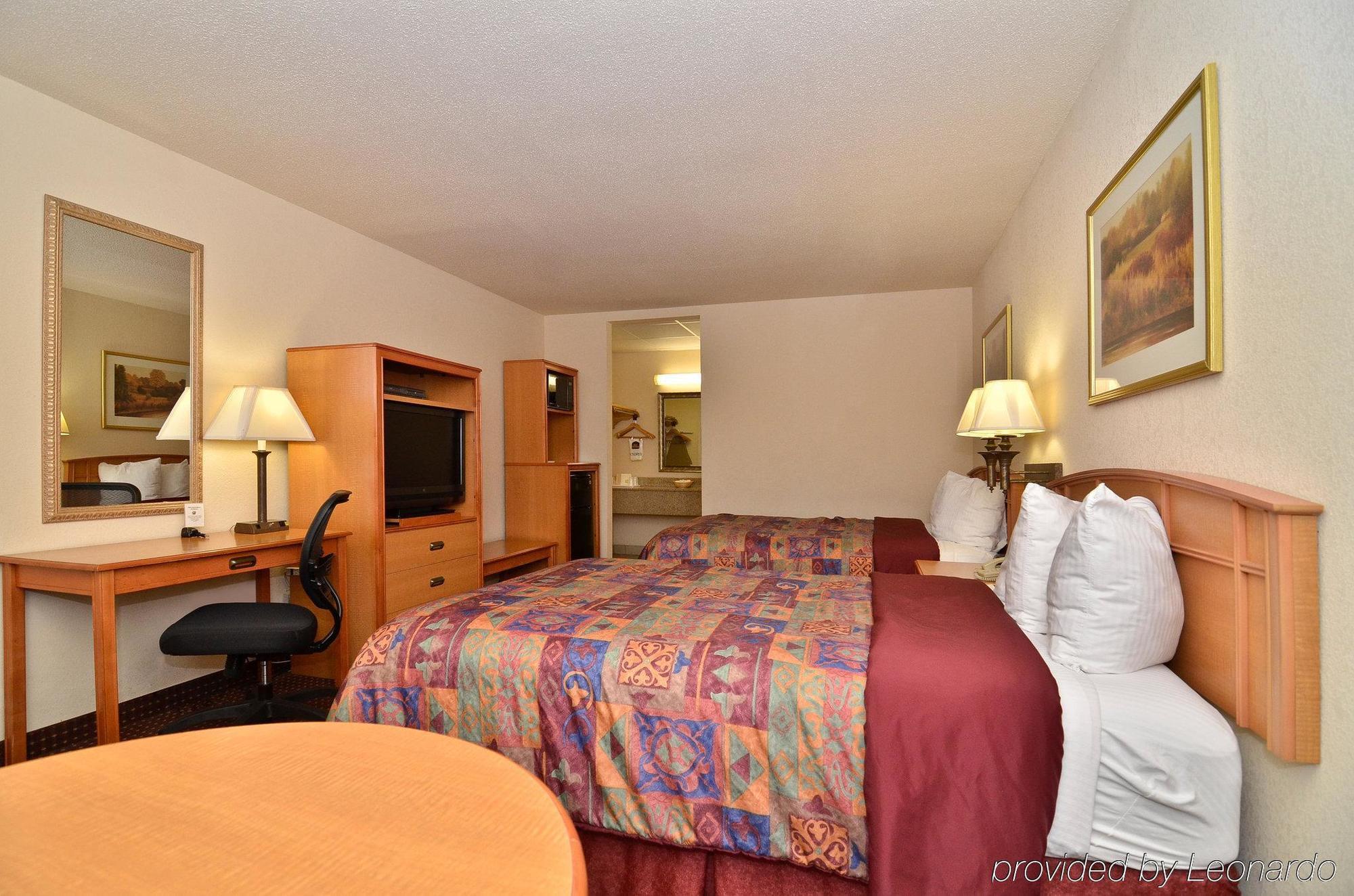 Best Western Angus Inn Great Bend Dış mekan fotoğraf