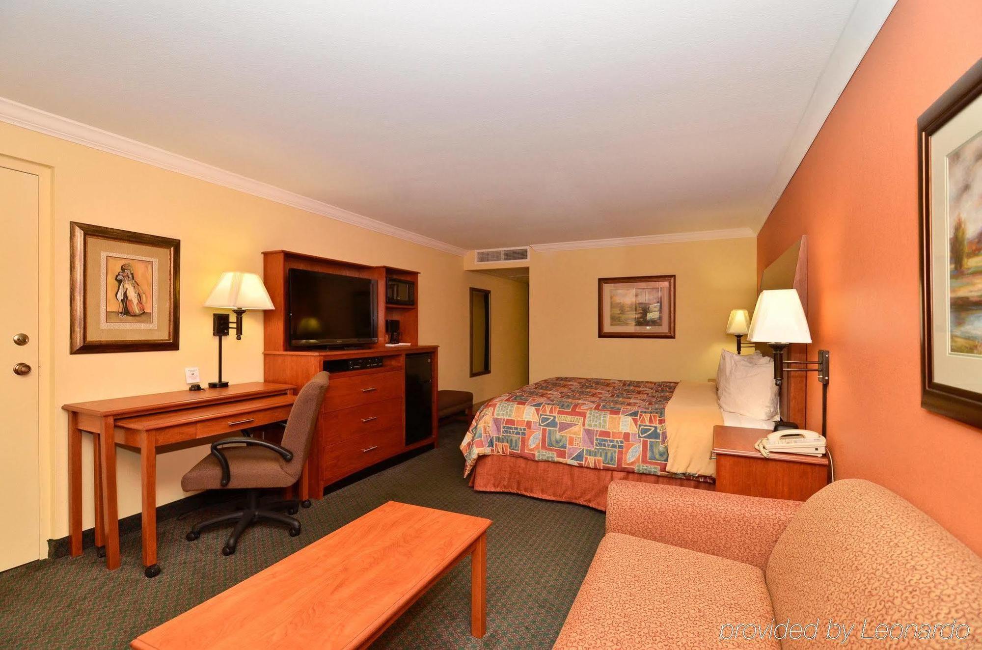 Best Western Angus Inn Great Bend Oda fotoğraf