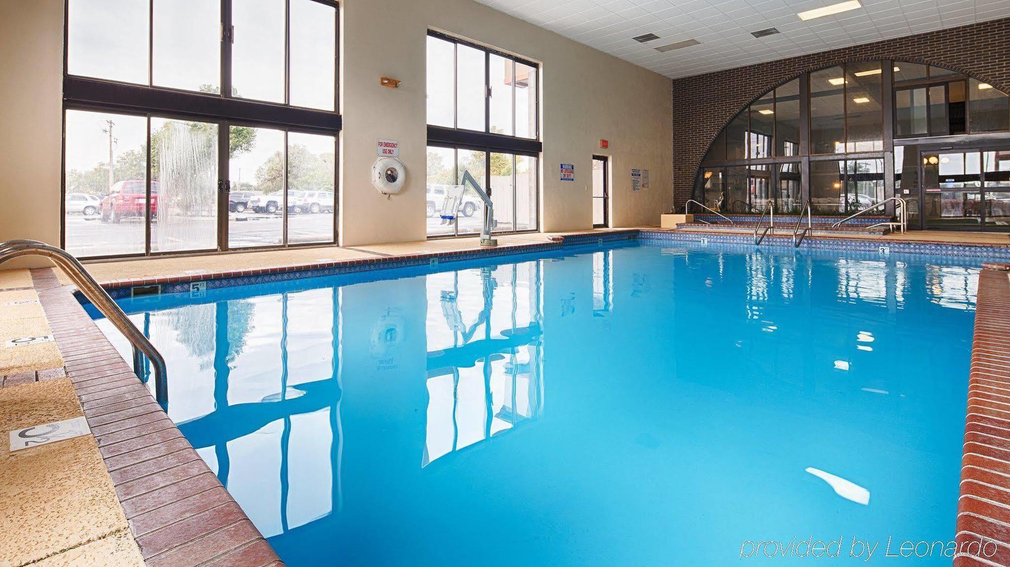 Best Western Angus Inn Great Bend Dış mekan fotoğraf