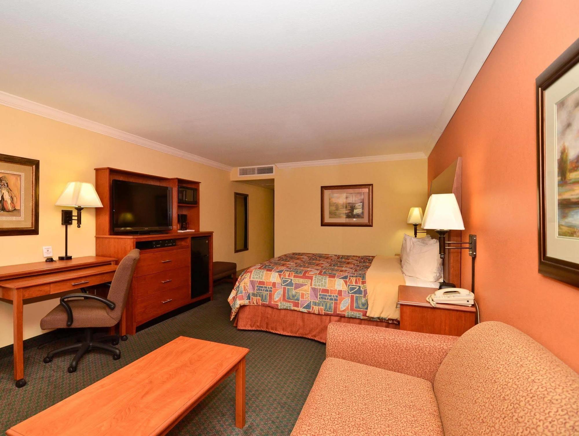 Best Western Angus Inn Great Bend Dış mekan fotoğraf
